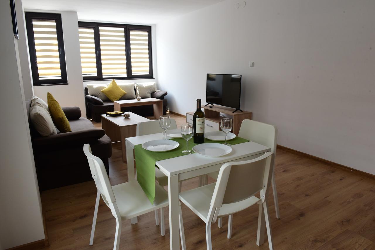 Hotel Active Apartments Targovishte  Exterior photo