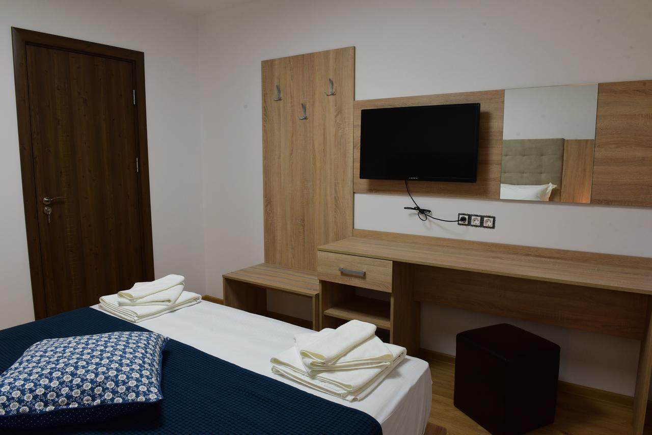 Hotel Active Apartments Targovishte  Exterior photo